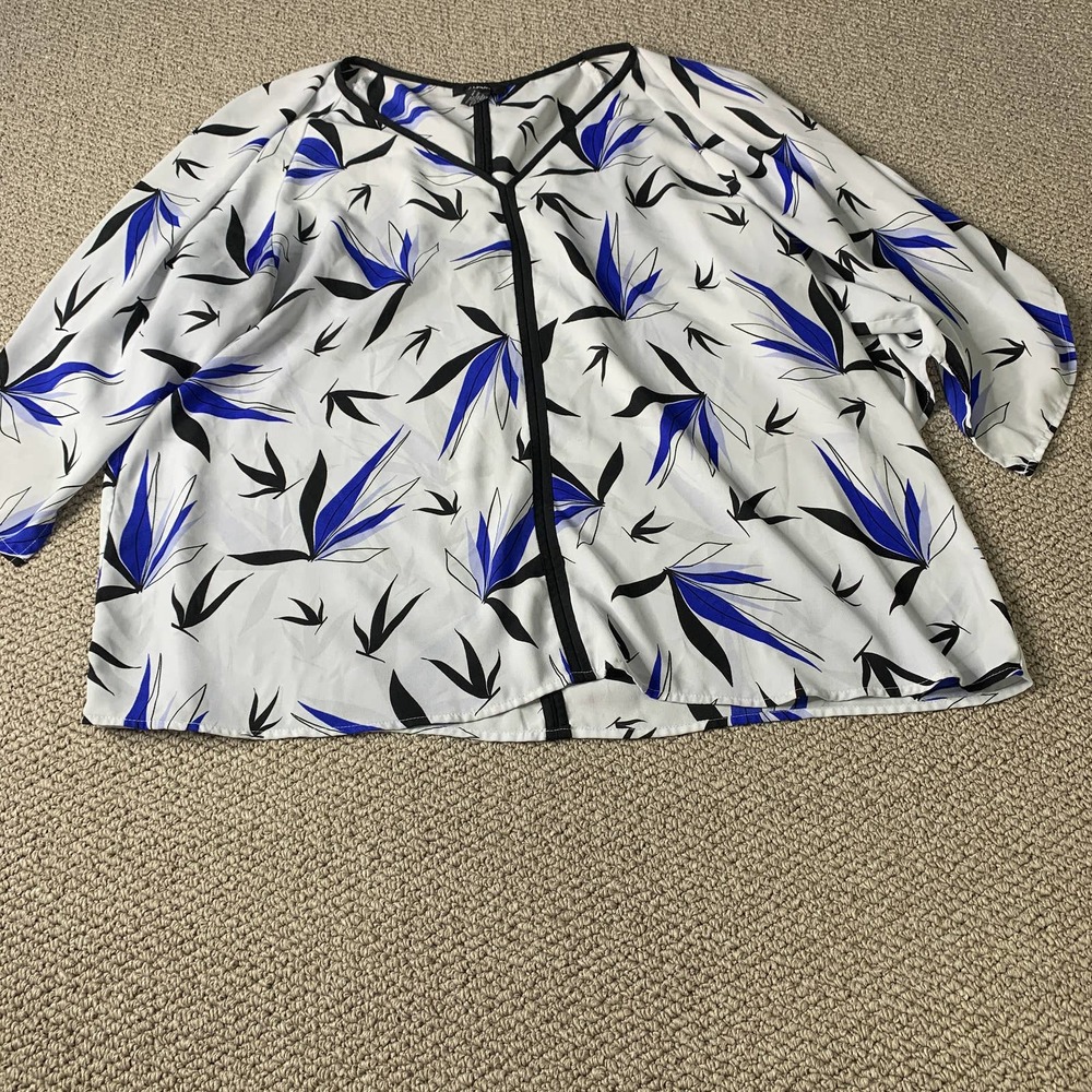 Alfani Womens Blouse Top Size 18 White Leaf Print 3/4 Sleeves V-Neck Pullover
